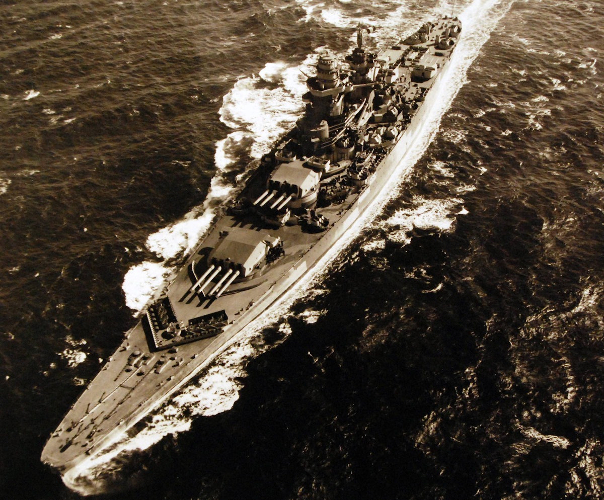 Can you identify this World War II-era battleship? (The distinctive turret layout might help…)