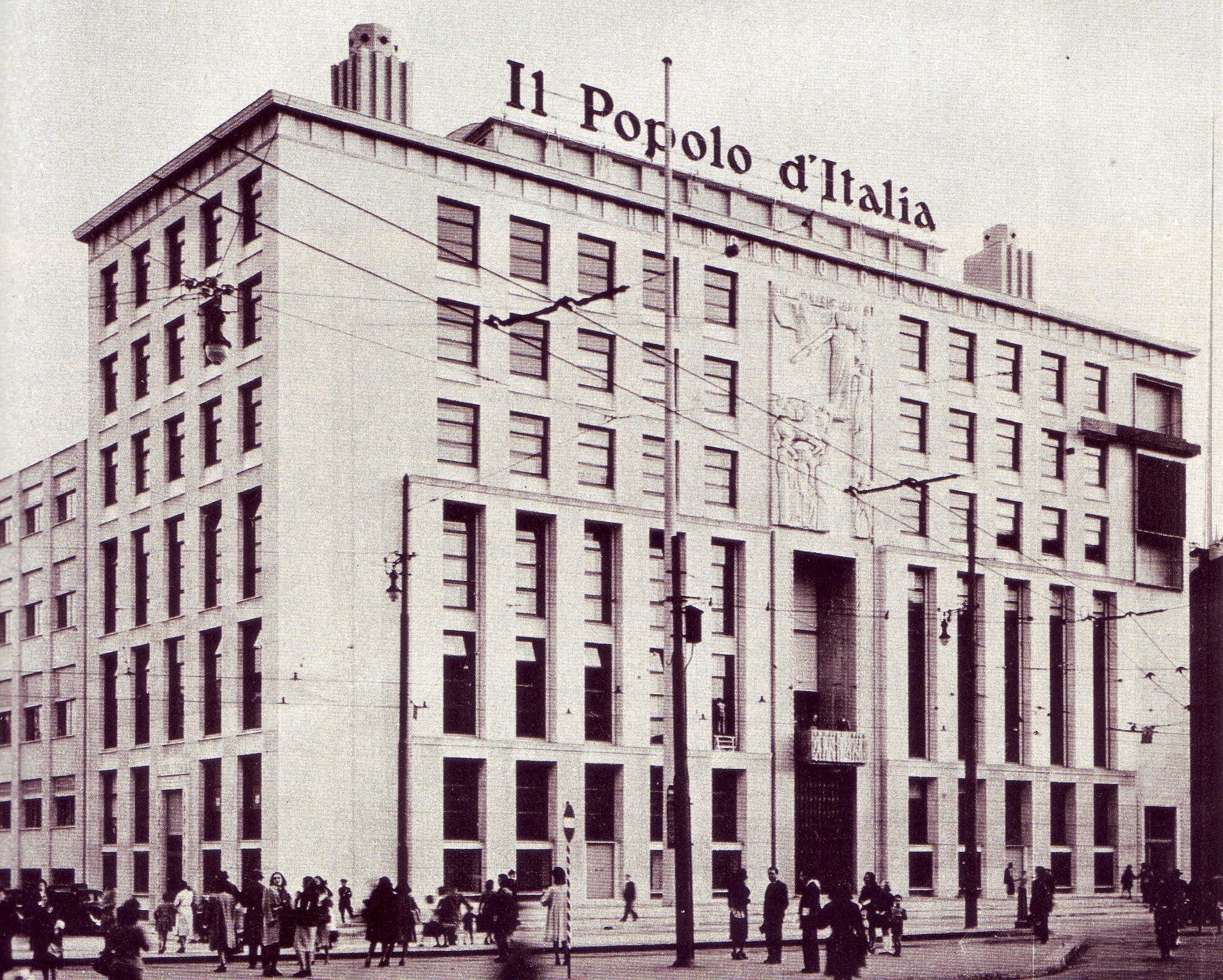 Il Popolo d’Italia (“The People of Italy”) was a newspaper founded by Benito Mussolini. It eventually became the Italian Fascist movement’s main newspaper, but what was its original aim when it was created?