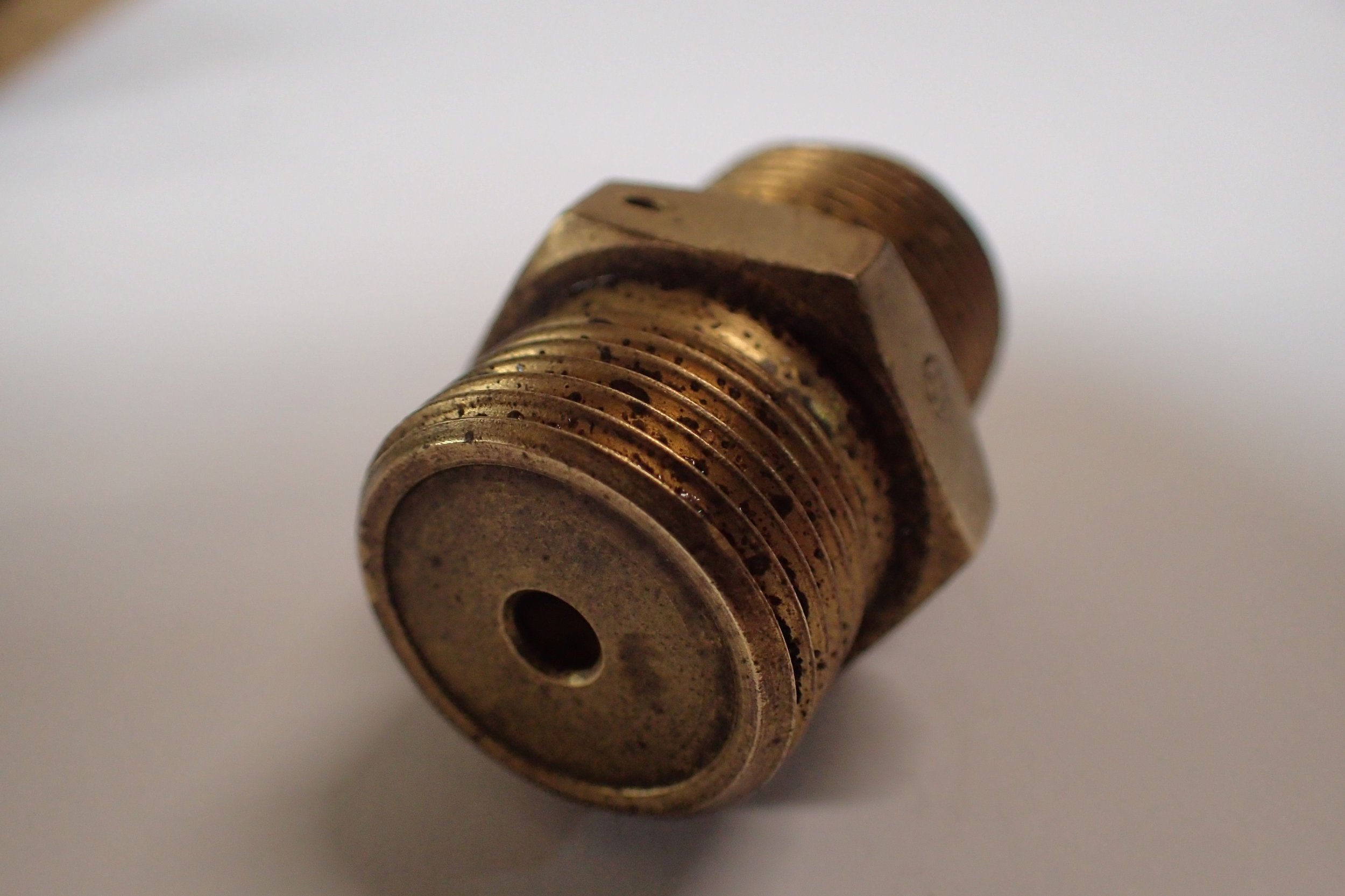 Which World War II-era British warplanes had a serious engineering flaw that was temporarily fixed with a simple device somewhat inappropriately named 